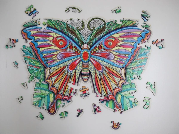 Деревянный пазл "Бабочка" 419x316мм. 191 элемент